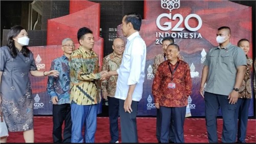 中偉股份董事長鄧偉明出席B20峰會丨受到印尼總統接見，取得豐碩成果